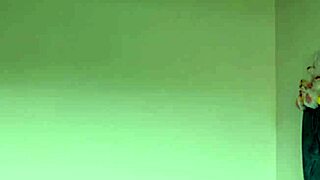 chorros de leche squirt chica sexy masturbandose