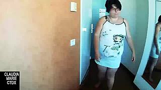 They play licking nipples and he gets hard cock then eats her pussy until she cums