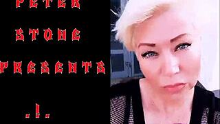 Fun and Jokes with Mature Slut in Bathroom – Aimee Hot Milf