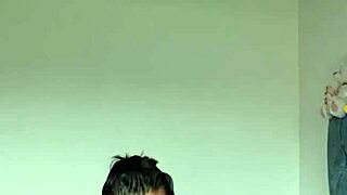 chorros de leche squirt chica sexy masturbandose