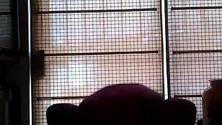 moviendo el culo mi hermana tipo tuerk