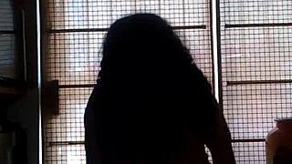 moviendo el culo mi hermana tipo tuerk