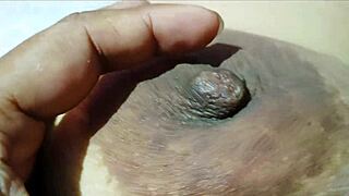 yo this mast desi indian wife big ass gets massaged by sales boy