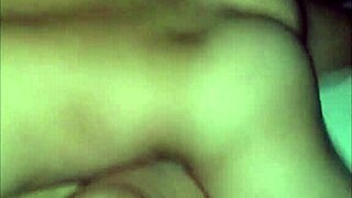 Gostosa esposa barebacks corno's friend raw