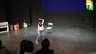 Tra My's Sexy Vietnamese Dance Captivates In Bonsoir Vietnam 3