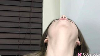 Brunette Minni Love Fingers Shaved Pussy To Orgasm In 4K Closeup