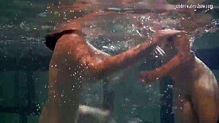 Bouncing Tits Lesbians Ravish Underwater