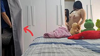 check out this cute latina giving a casual helping hand session