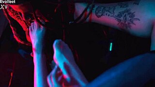 dare to worship bbw femdom feet toes and tits?