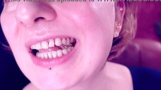 i chew little jelly bears with giantess hunger