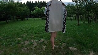 i walk outdoors stripping because my pussy gets too wet