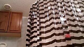 damn sassy i'm fucking myself hard right now