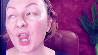 i chew little jelly bears with giantess hunger