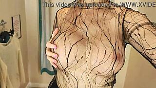 uhh i really wanna get fucked... will ya do me in the fitting room?