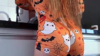 fuck yes hot neighbor's big ass routine in tight leather leggings