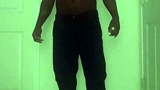 Hypnosis session targets mental focus and body shrinking