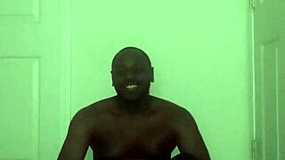 Hypnosis session targets mental focus and body shrinking