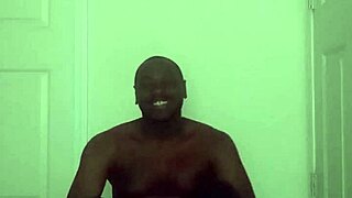 Hypnosis session targets mental focus and body shrinking