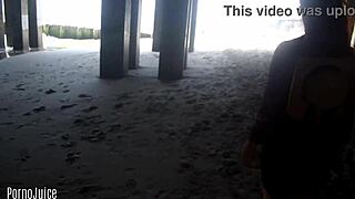 Colombian beach bunny teasingly exposes all her tight solo holes