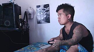 HORNY STEPSIS PLAYS WITH DICK WHILE DWARF GAMES!