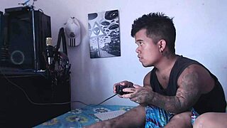 HORNY STEPSIS PLAYS WITH DICK WHILE DWARF GAMES!