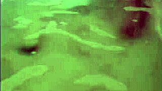 i'm fingering my horny pussy to orgasm in the bath