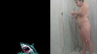 Mi Vecina SHOWS OFF her wild SHOWER SEX skills up close