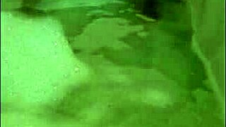 i'm fingering my horny pussy to orgasm in the bath