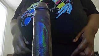 boyfriend shows off his tee v4 style