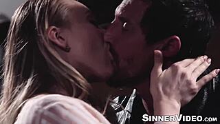 muscular tommy gunn slams thick cock deep into aj applegate's ride