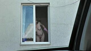 Mature Neighbor Milf Washes Windows Nude Outdoors As Taxi Peeps Her Big Tits Pussy