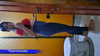 at the gym i suck off my trainer while stepdad watches 😏💦