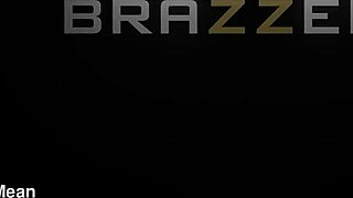 Ariana Starr's athletic wife swaps socks for spanking sex