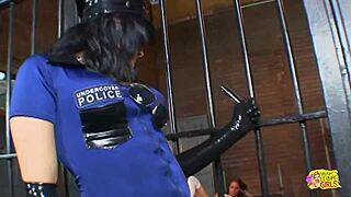 lindsey meadows fingers pussy as tory lane gets hardcore drilled