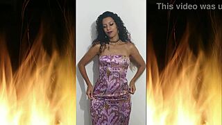 exclusive profile peek at my shaved wet pussy and tight curves only here