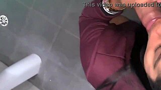 frentista couldn't hold back fucked the slut at gas station