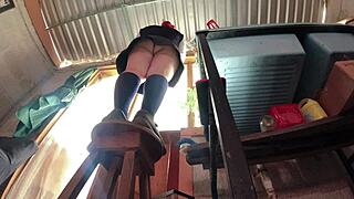 Big ass student's short skirt upskirt capture