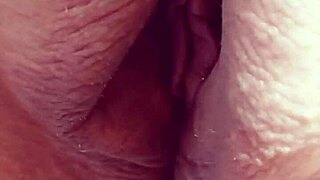 maturemons' huge cameltoe teases shaved lips