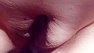 maturemons' huge cameltoe teases shaved lips