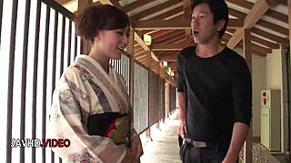 Aoi Mizuno teases outdoor blowjob with hot passion