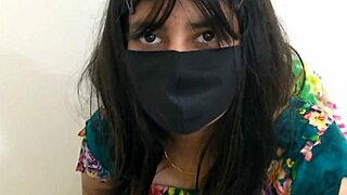 Indian maid begs boss for intense anal pounding!