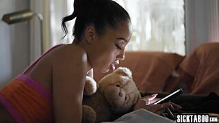 Ebony Milf Ana Foxxx Craves Petite Black Star Alexis Tae