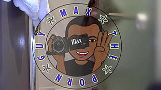 Akira Sucks Teases Pussy Until Huge Load Covers Ass