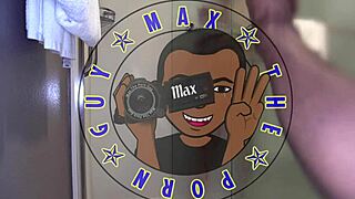 Akira Sucks Teases Pussy Until Huge Load Covers Ass