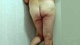 Zea812's Sexy Transsexual Barefoot Ass Crossdressing Home Update