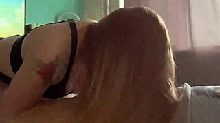 just casual home fuck with this sexy amateur babe