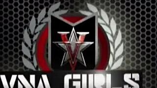 kimber lee's bubble ass pops out as leggings slide down seductively