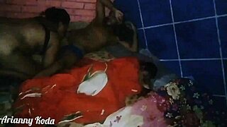 fudendo com leo ogro do lado da tia chubby tits bouncing 😈🍆