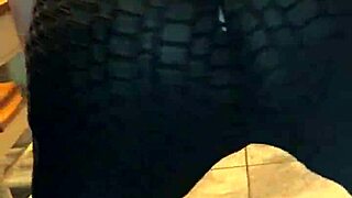 hey check my massive booty shaking wildly while I dance seductively