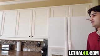 آريا فالنسيا المربية تنيكها ريكي سبنيش